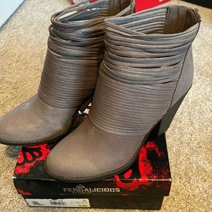 New Fergalicious heeled ankle boots in taupe. Size 8